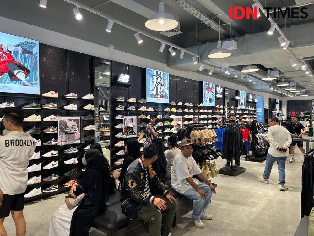 Foot Locker Buka di Semarang, Saatnya Berburu Sepatu Edisi Terbatas