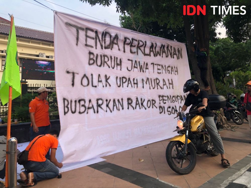 Ribuan Orang Dari Partai Buruh Kampanye Geruduk Kantor Gubernur Jateng