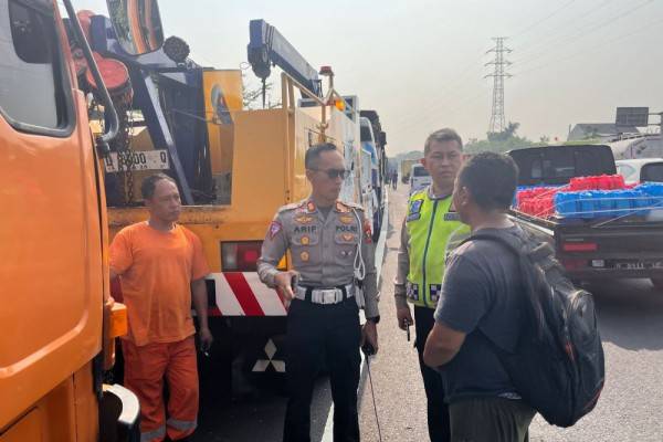 Laka Lantas Tol Purbaleunyi: Satu Penumpang Bus Wafat