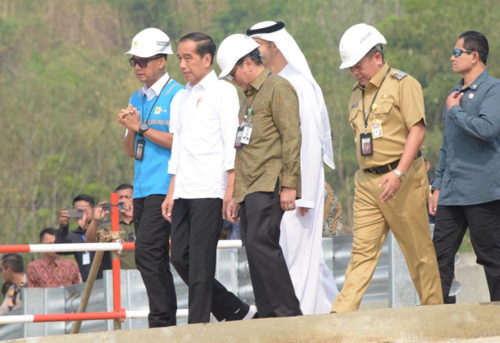Diresmikan Jokowi: PLTS Terapung Cirata Jadi Terbesar Ketiga di Dunia