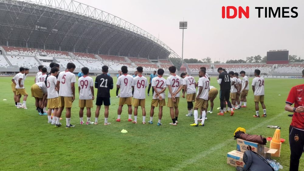 Sah, Hendri Susilo Gantikan Yoyo Latih Sriwijaya FC!
