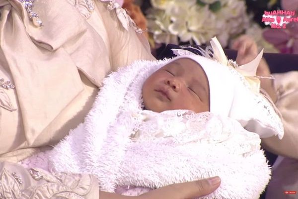 7 Potret Baby Azzura Anak Kedua Atta-Aurel Perdana Dipublish