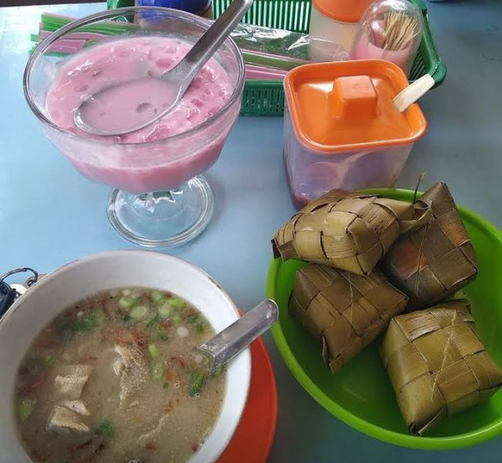 6 Tempat Makan Coto Makassar di Jogja, Kuahnya Medok Kaya Rempah