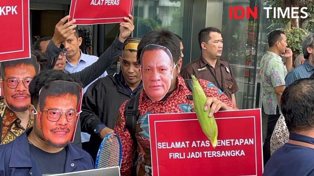 Rayakan Firli Jadi Tersangka, Abraham Samad Cs Digunduli