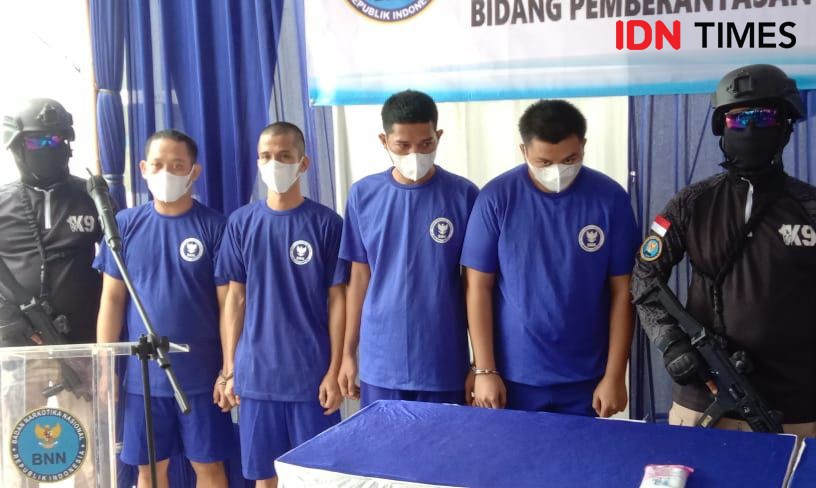 BNNP Lampung Musnahkan 82 Gram dan 2 Kg Ganja dari Empat Tersangka