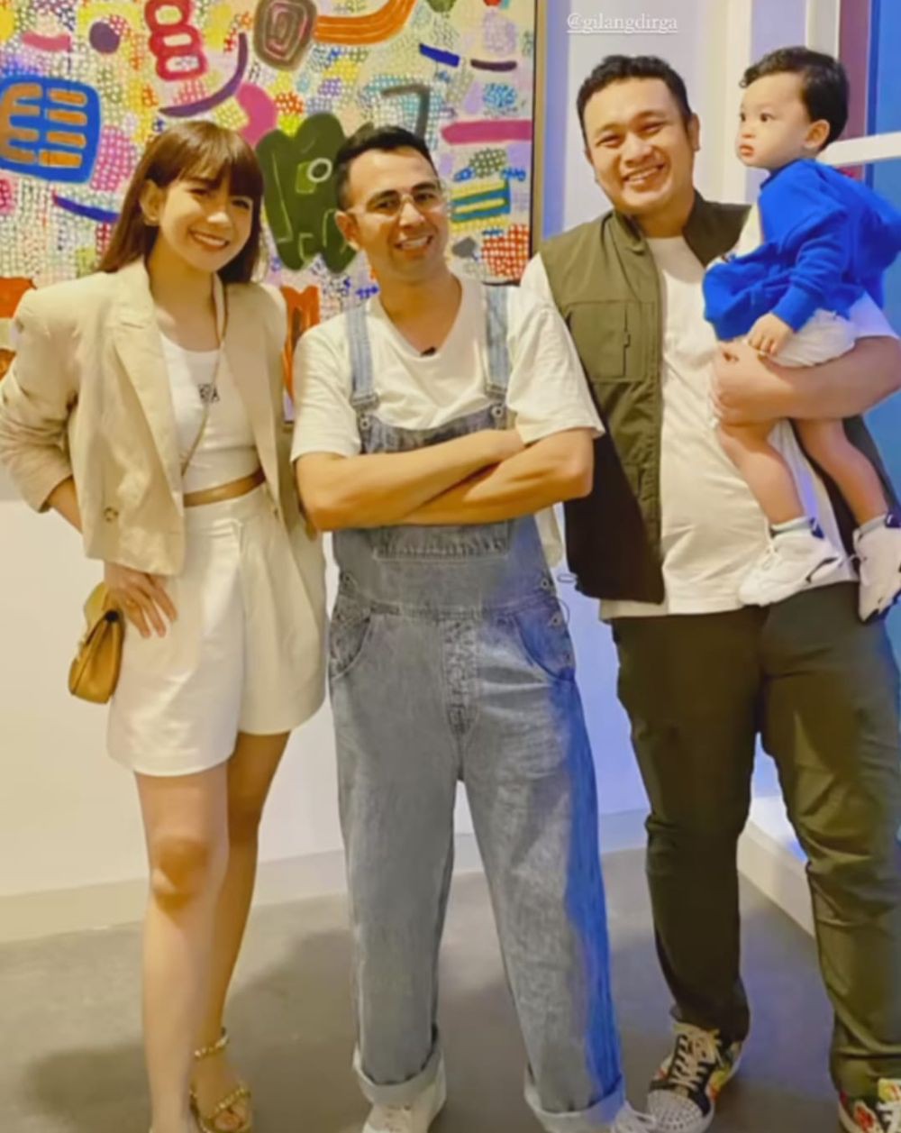 Gaya Artis yang Datang di Acara Ultah Cipung, Eye Catching