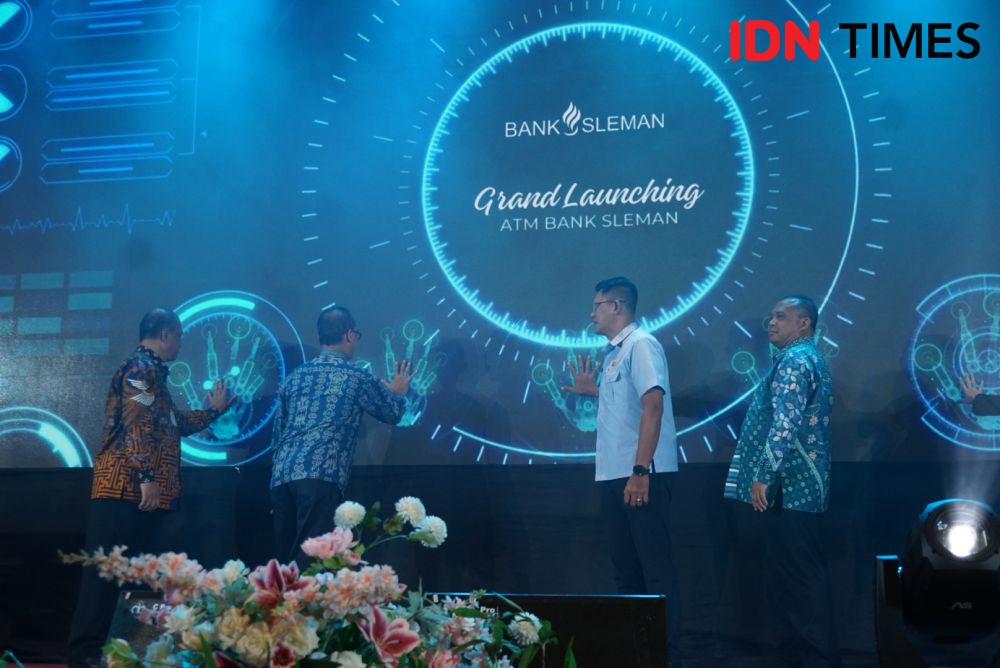 Bank Sleman Jadi BPR Milik Pemda Pertama di Indonesia yang Miliki ATM