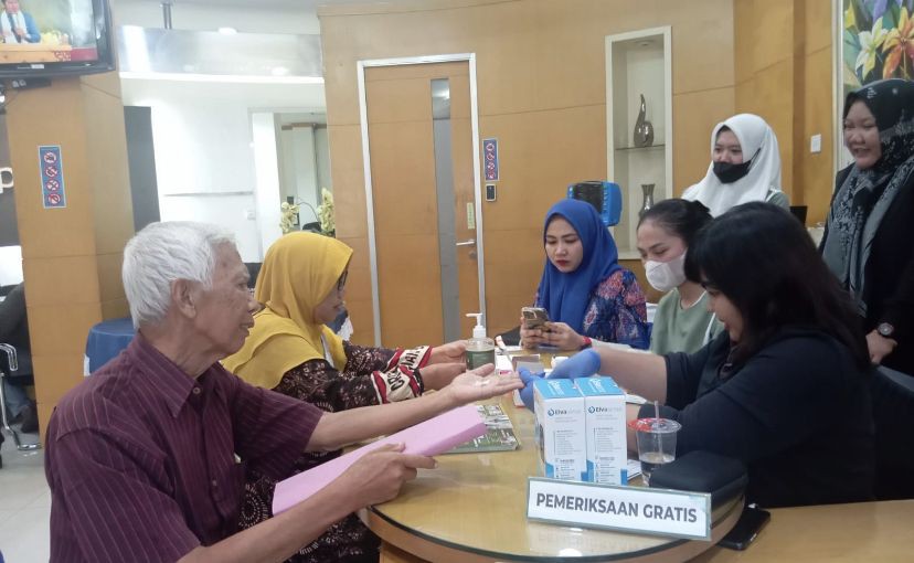 Ratusan Pensiun Cek Kesehatan Program Siap Sehat Bank KB Bukopin