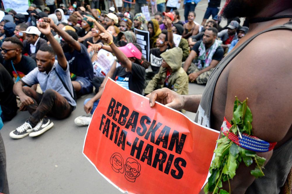 Polisi Adang Aksi 1 Desember Mahasiswa Papua di  Makassar
