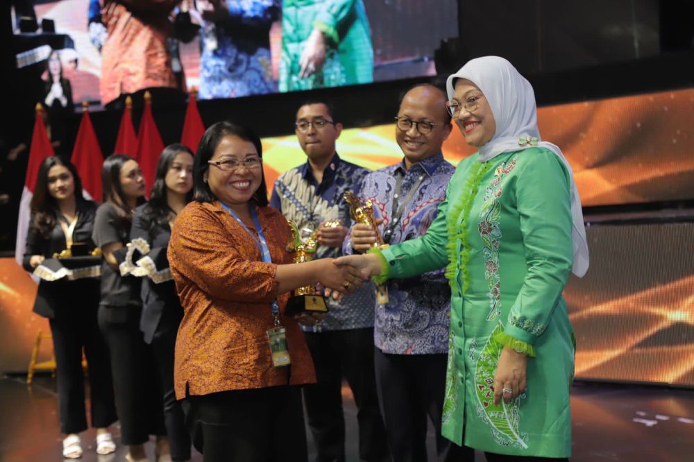 Kemnaker Gelar Naker Award 2023