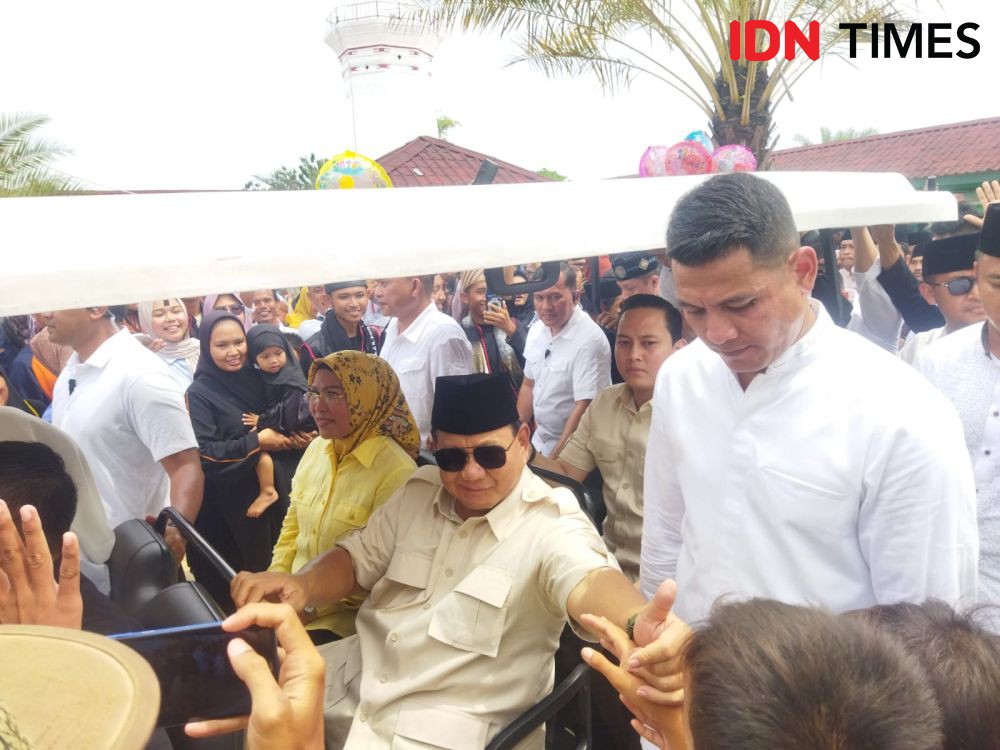 Berkunjung ke Ulama Kharismatik Banten, Prabowo Dapat Pesan Khusus