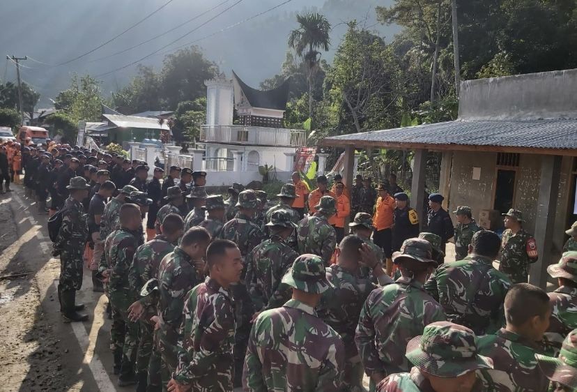 Hari ke-4, 535 Petugas Dikerahkan Cari 10 Korban Banjir Humbahas