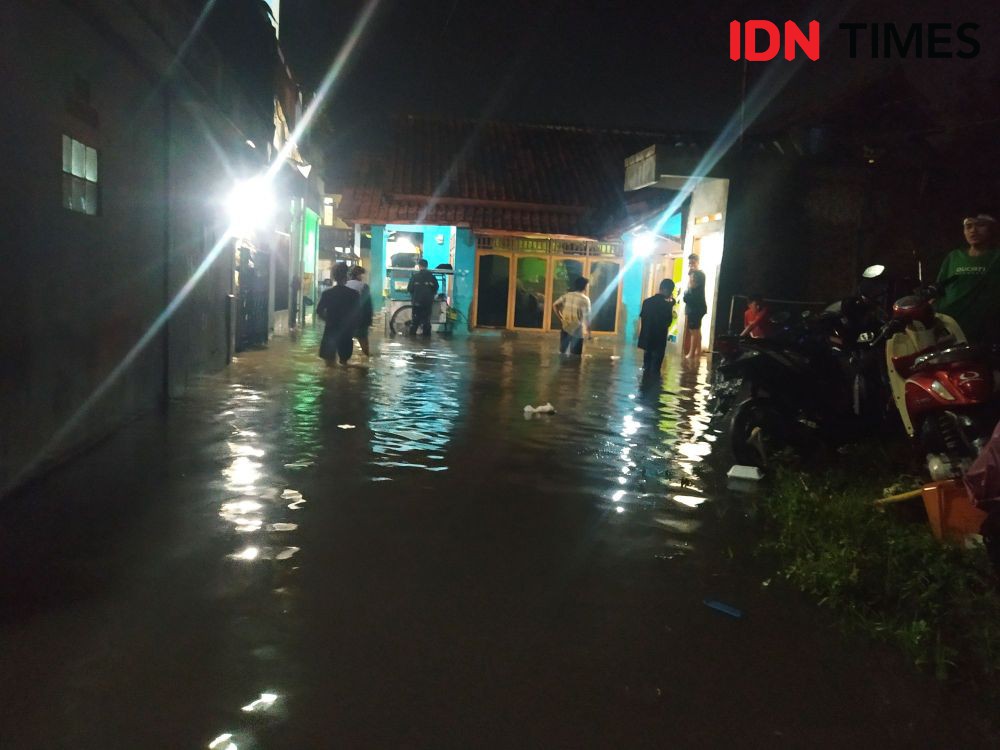 Ratusan Rumah Warga di Melong Cimahi Terendam Banjir