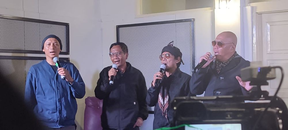 Temui Pendukung dan Seniman Bandung, Mahfud MD Dipanggil Uwak
