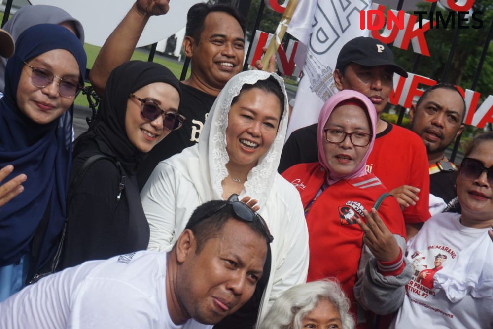 Jokowi Dianggap Ngintil Ganjar, Yenny Wahid Ajak Berbaik Sangka
