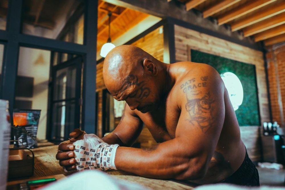 Profil Mike Tyson, Mantan Petinju Dunia yang Penuh Kontroversi