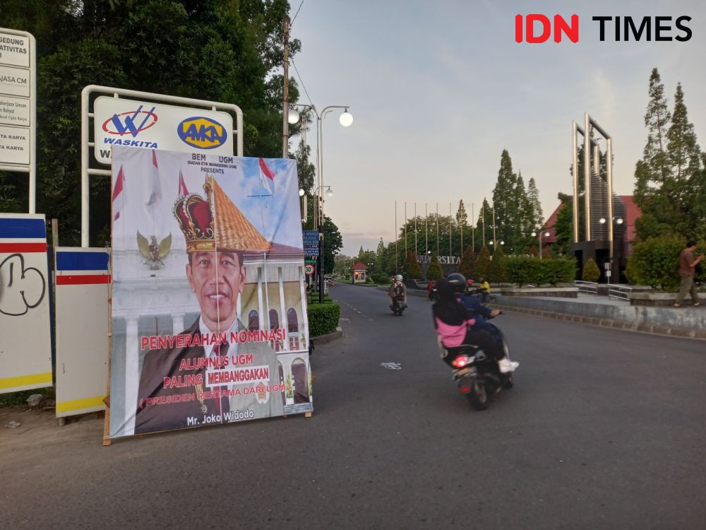 Ini Pendapat BEM KM UGM Soal Baliho Jokowi Alumnus Paling Membanggakan