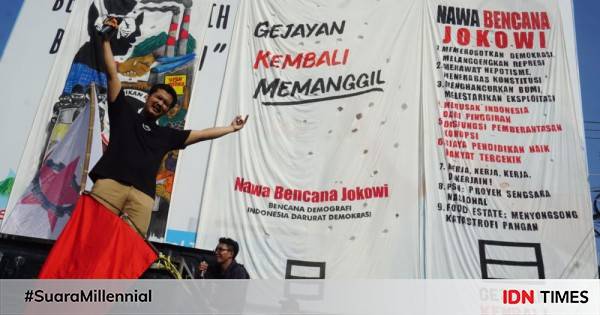 Spanduk Raksasa Nawa Bencana Jokowi Terbentang Di Gejayan