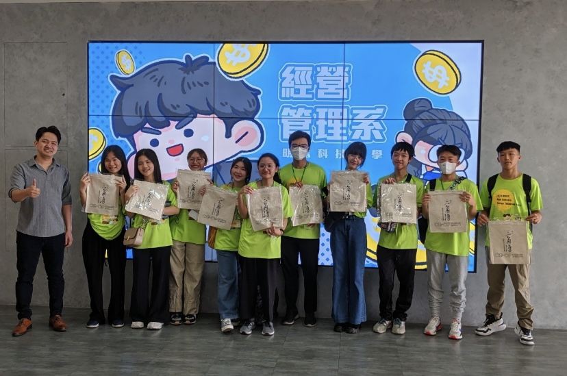 Cerita Pengalaman Siswa Carnegie School Ikut Belajar di MCUT Taiwan