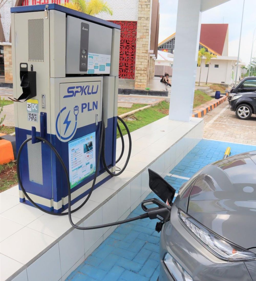 Lokasi SPKLU Ultra Fast Charging di Lampung, Isi Baterai Cepat