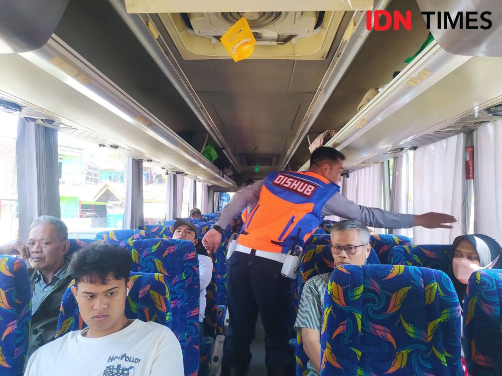 Jelang Libur Nataru, Petugas Temukan Bus Tak Laik Jalan di Kota Cimahi