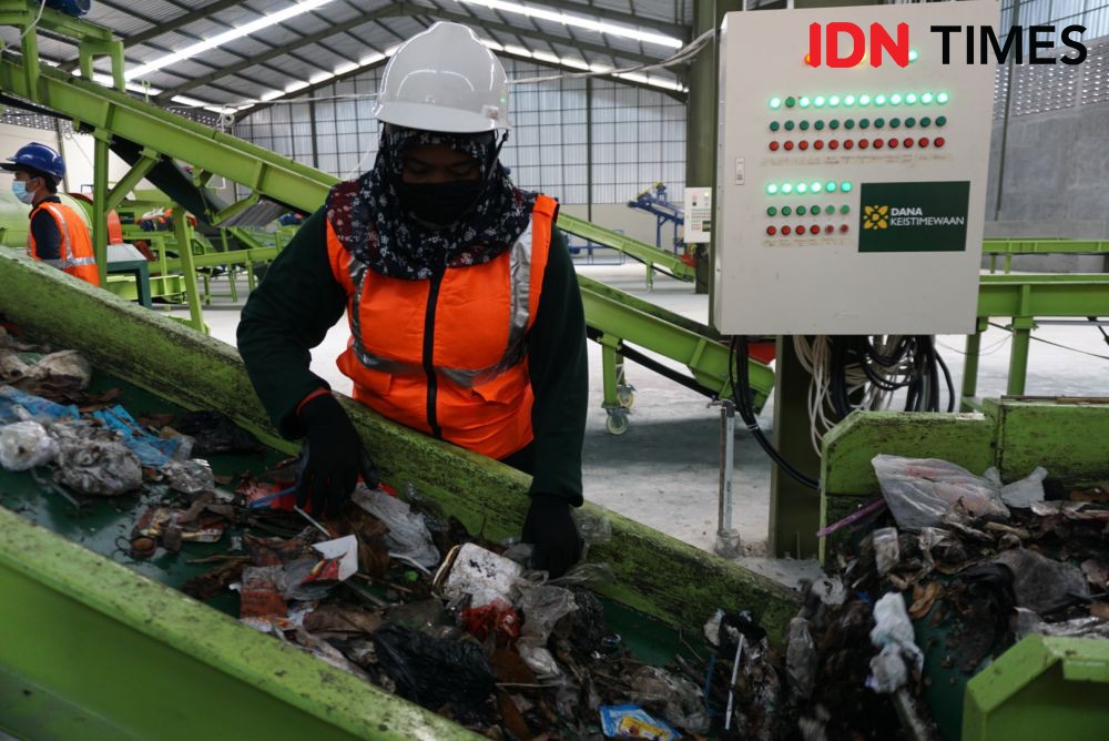 TPST Tamanmartani Diresmikan, Kelola Sampah Jadi Bahan Bakar Pabrik