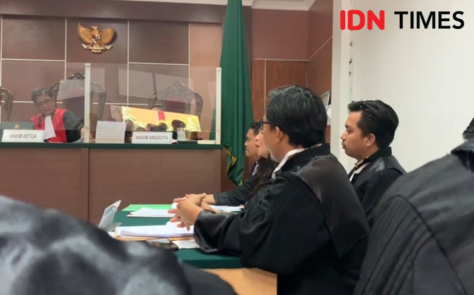 Sidang Rempang Memanas, Hakim Batasi Keluarga Terdakwa Masuk PN Batam