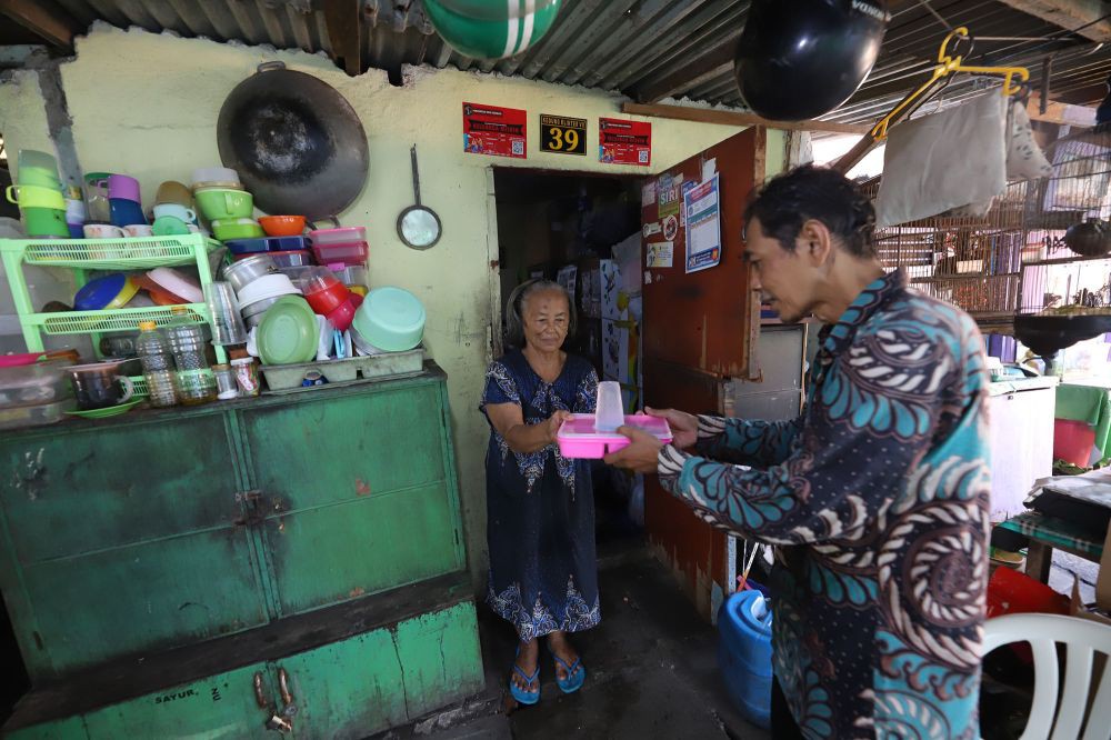 Program Permakanan di Surabaya Diganti Bantuan Lain