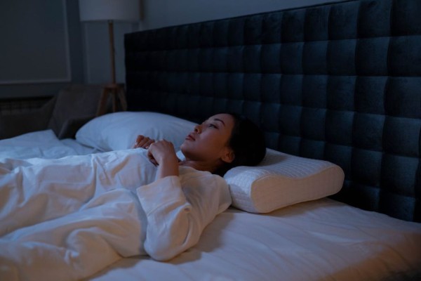 7 Cara Mengatasi Susah Tidur saat Hamil Muda