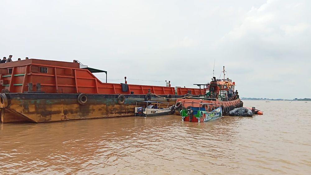 Nahkoda Tugboat yang Karam di Sungai Musi Ditemukan Meninggal Dunia