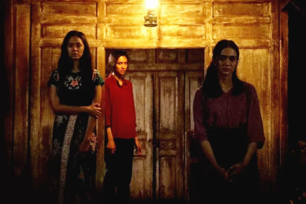 15 Film Horor Indonesia Paling Laris 2023 Teror Mencekam 