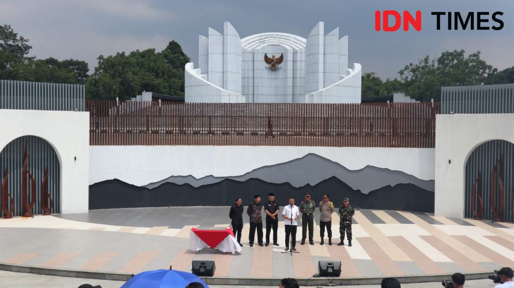 Pemprov Jabar Larang PKL Mangkal di Monumen Perjuangan