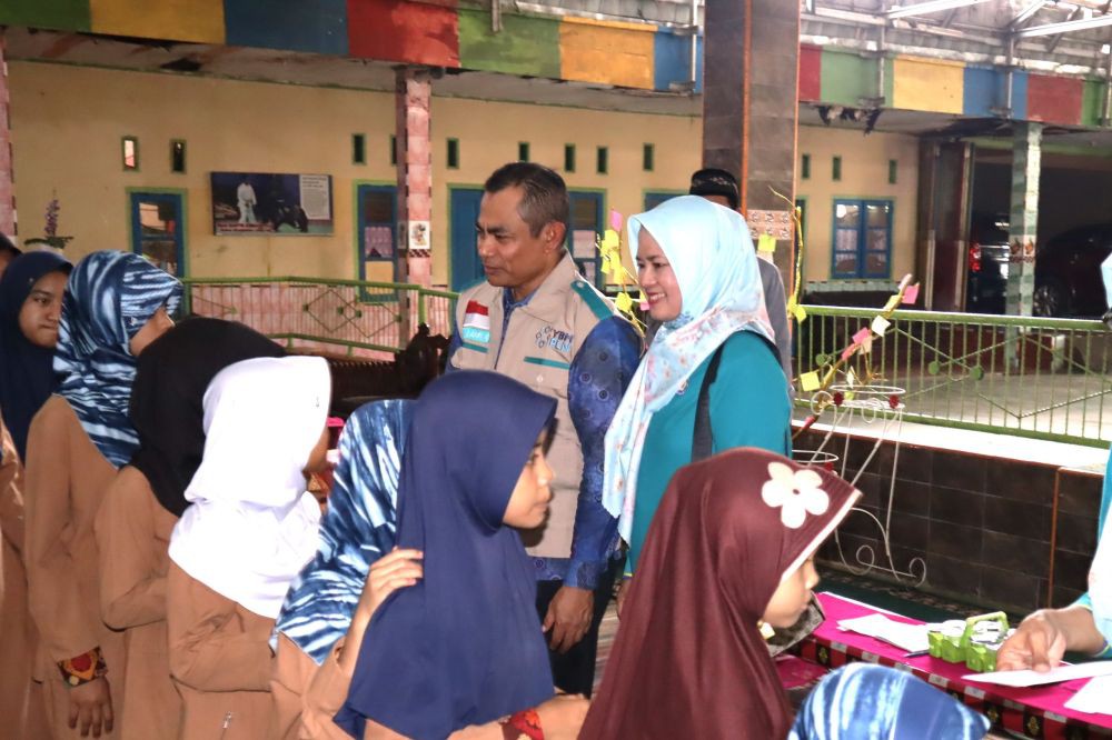 YBM PLN Lampung Salurkan Rp1,95 Miliar Zakat ke 4.257 Warga