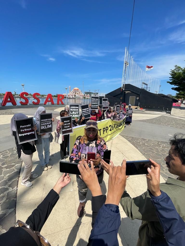 Unjuk Rasa Jejaring Perempuan Pesisir dan Pulau-Pulau Kecil Nusantara