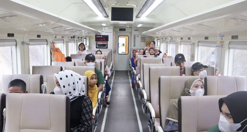 Banyak Warga Mudik Duluan saat Libur Panjang dari Stasiun Bandung 