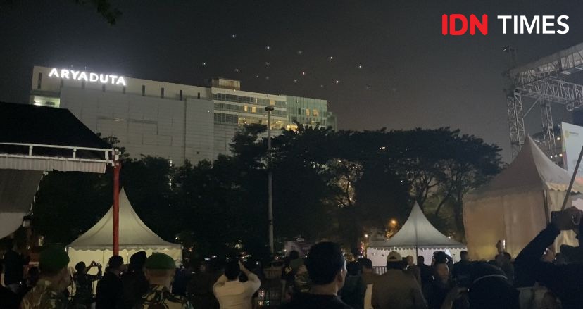 Light Drone Warnai Langit Kota Medan di Malam Tahun Baru 2024
