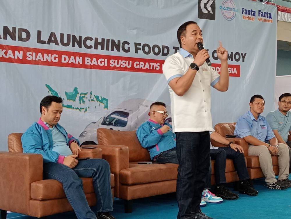 TKD Prabowo-Gibran Beri Makan Siang Gratis Ke Millennial