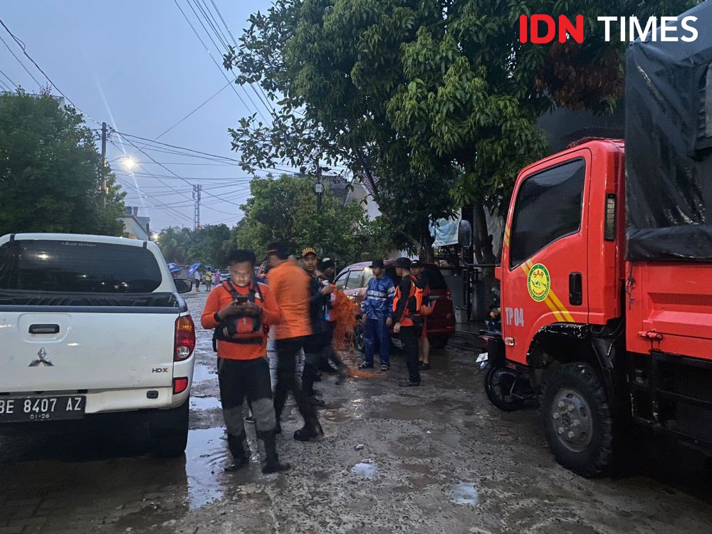 Asyik Main Hujan, Balita Bandar Lampung Hanyut Terseret Arus Drainase