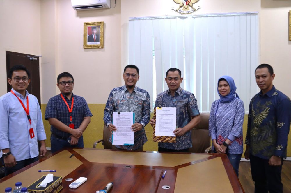 Bauran Energi Baru Terbarukan Listrik PLN di Lampung 42 Persen