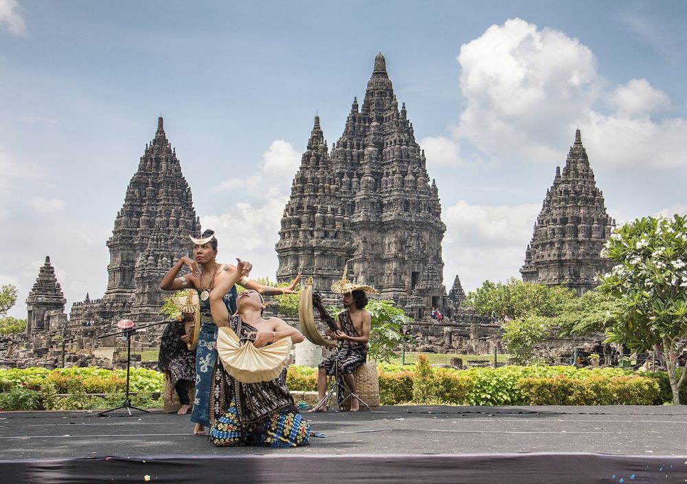 Ada Layanan Perpanjangan Visa on Arrival di Candi Prambanan