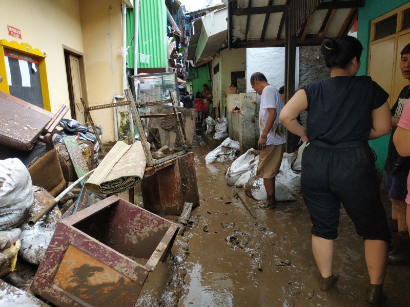 Cerita Wawan, Sempat Terjebak di Rumah saat Banjir Braga Menerjang