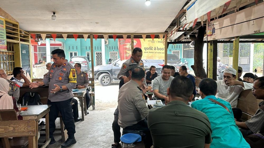 Kapolres Tanjung Balai Dengarkan Keluhan Warga Lewat Jumat Curhat