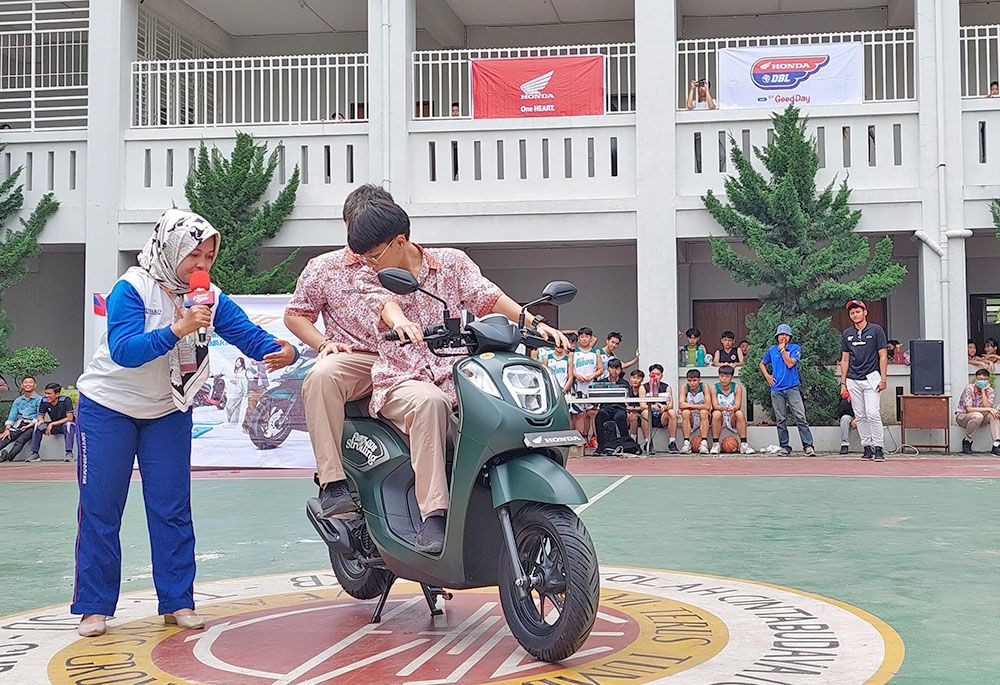 Road Show Honda DBL Bakar Semangat Juang Siswa SMA Cinta Budaya