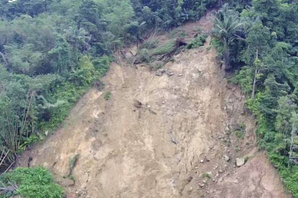 Longsor Di Temanggung Seorang Warga Tewas Tertimpa Bangunan