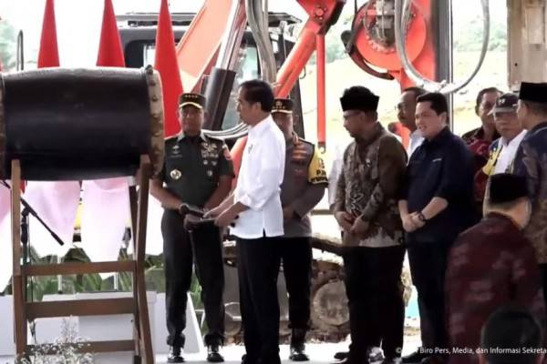 Jokowi Groundbreaking Masjid Negara IKN, Berkapasitas 61 Rib