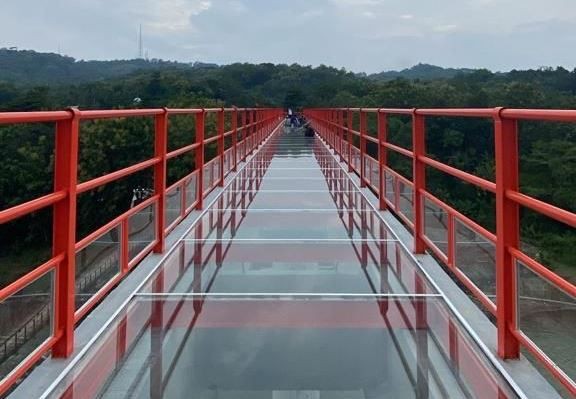Jembatan Kaca Tinjomoyo Semarang Belum Operasional, Ini Masalahnya