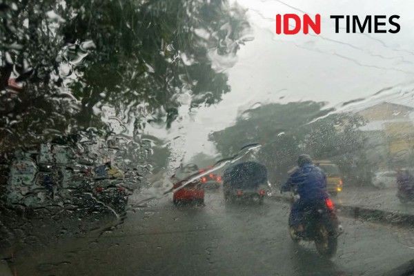 BMKG Palembang Prediksi Angin Kencang dan Hujan Lebat Saat Pencoblosan