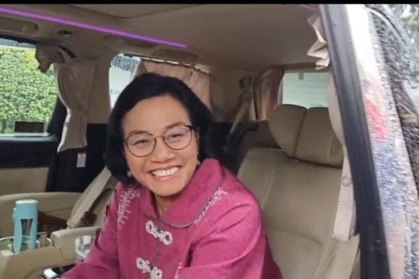 Dipanggil Jokowi Ke Istana, Sri Mulyani Hindari Jurnalis