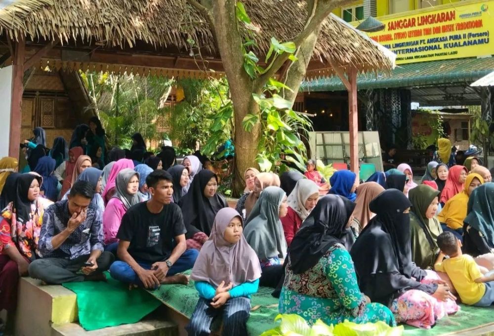 Asa Sang Pendiri Sekolah Gratis di Balik Megah Wisata Kampung Lama