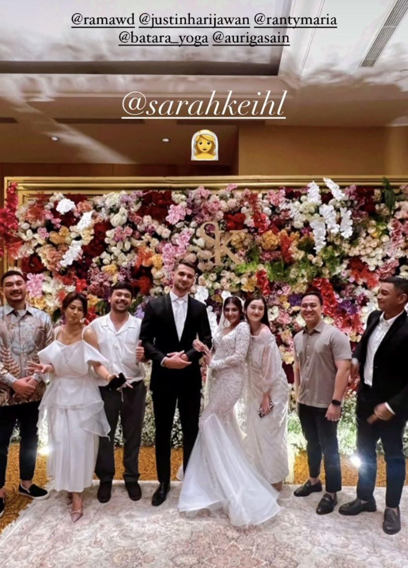 Pernikahan Selebgram Sarah Keihl dan Kekasih Bulenya